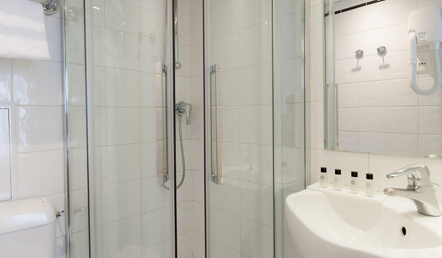 Bathroom 3, Bastille De Launay Hotel, Paris