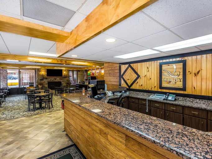 Public Area 3, Quality Inn Creekside - Downtown Gatlinburg, Sevier