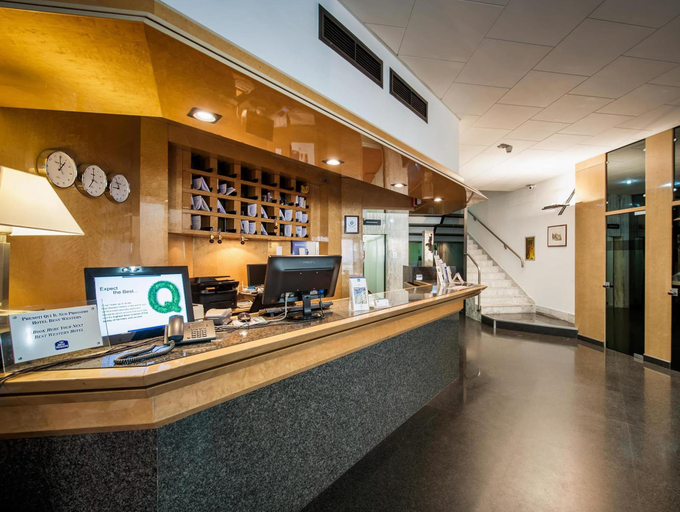 Food & Drinks 5, Executive Business Hotel, Bari