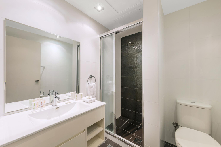 Bathroom 5, Macleay Hotel, Sydney