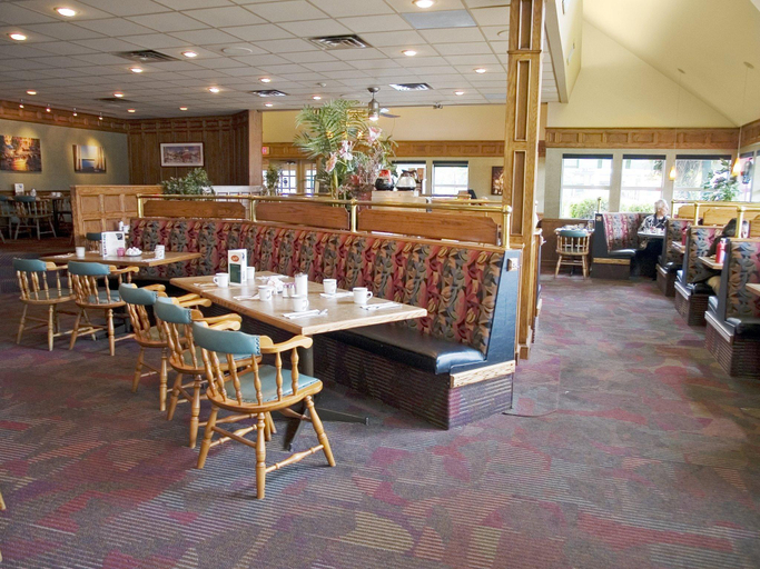 Food & Drinks 5, Best Western Plus Emerald Isle Hotel, Capital
