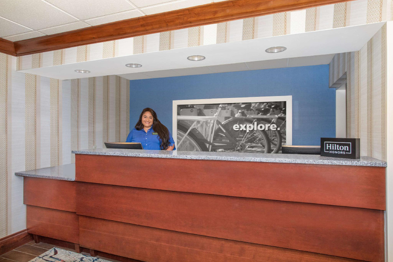 Public Area 4, Hampton Inn Boston/Marlborough, Middlesex