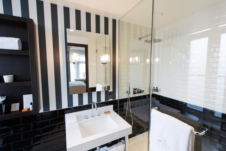 Bathroom 4, The Ampersand Hotel - Small Luxury Hotels of the World, London