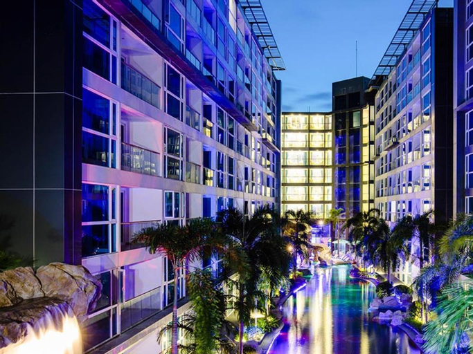Azure Hotel Pattaya, Pattaya