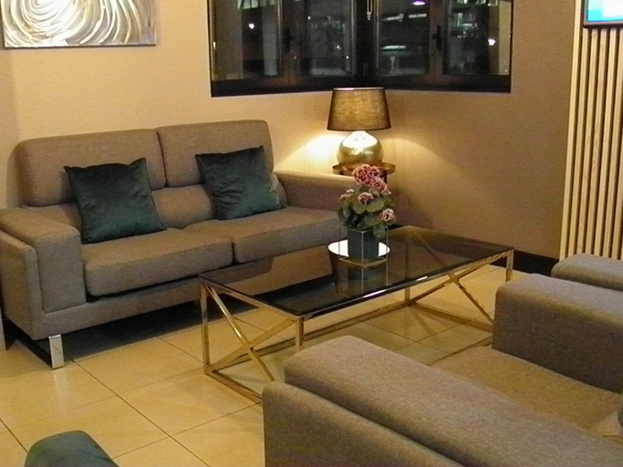 Public Area 2, Euro Hotel Paris Creteil Metro, Val-de-Marne