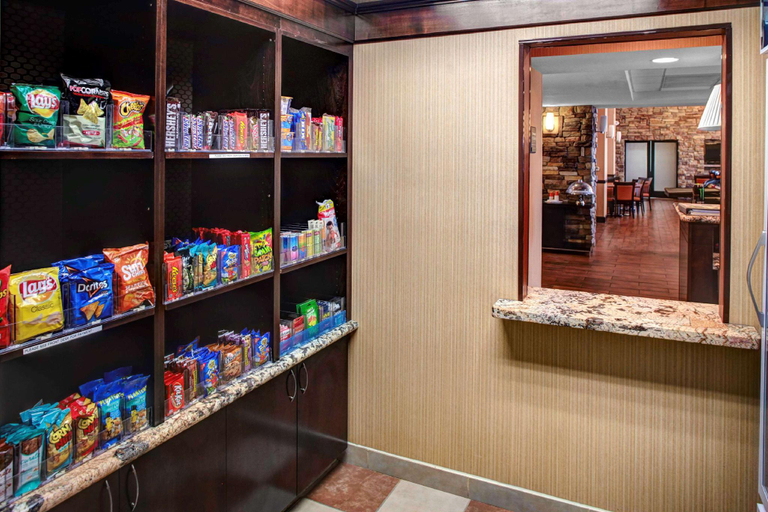 Public Area 2, Hampton Inn & Suites Bakersfield/Hwy 58, CA, Kern