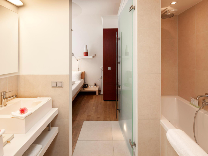 Bathroom 4, Kruisherenhotel Maastricht, Maastricht
