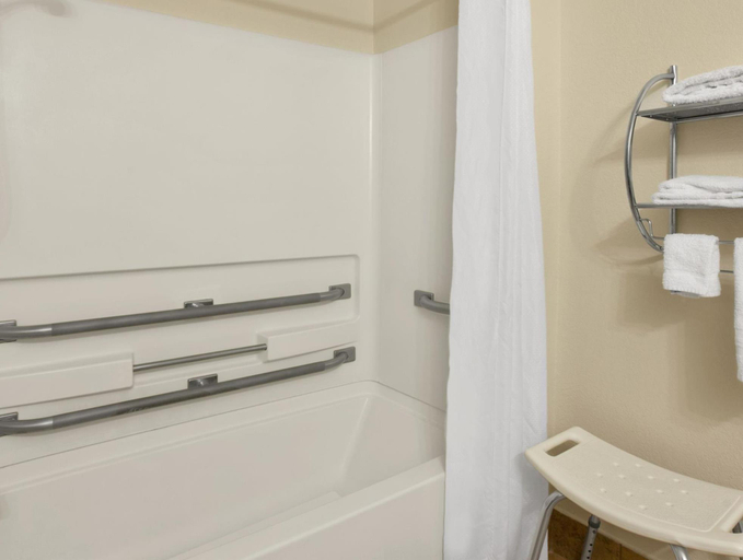 Bathroom 4, Quality Inn Jackson North, Jackson