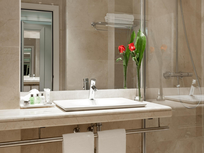 Bathroom 4, NH Collection Abascal, Madrid