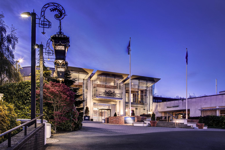 Exterior & Views