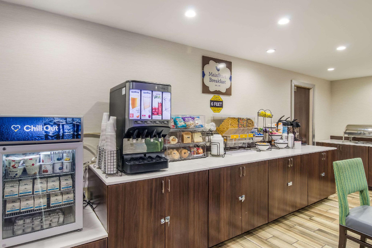 Food & Drinks 5, Comfort Inn & Suites Pittsburgh Fox Chapel, Allegheny