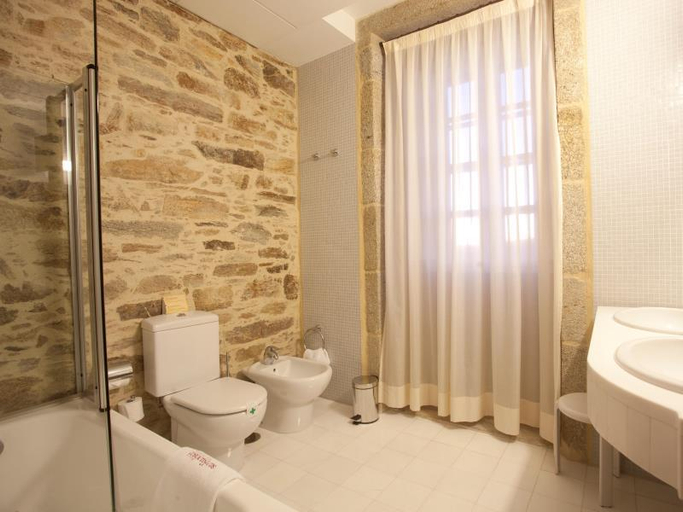Bathroom 5, San Francisco Monumento, A Coruña