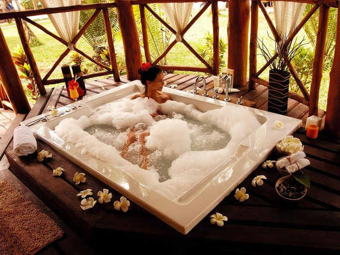 Bathroom 5, Bluebay Beach Resort and Spa, Kaskazini 'B'