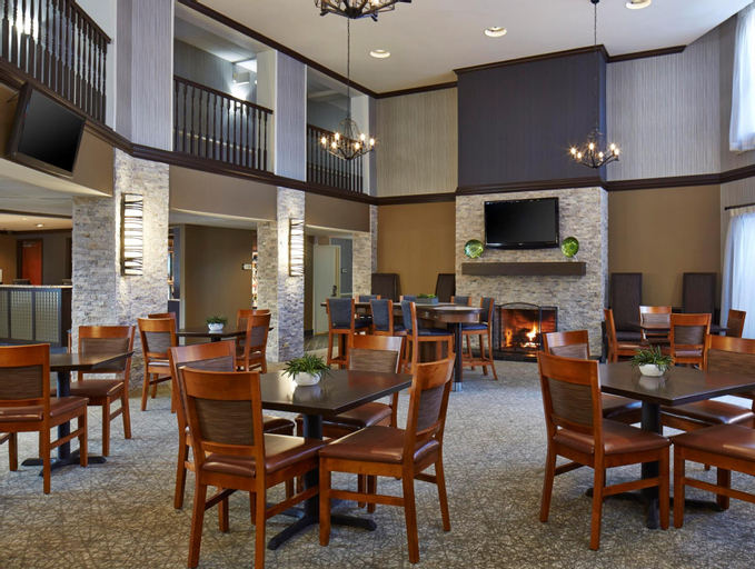 Food & Drinks 5, Homewood Suites by Hilton Chicago-Lincolnshire, Lake