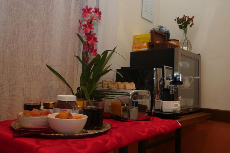 Food & Drinks 5, Hotel Novex Home Paris free Wifi, Paris