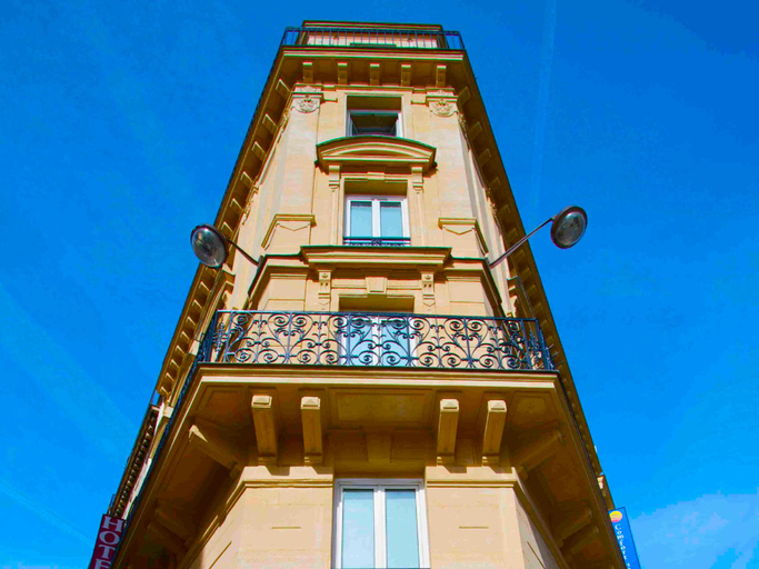 Exterior & Views 2, Andre Latin, Paris