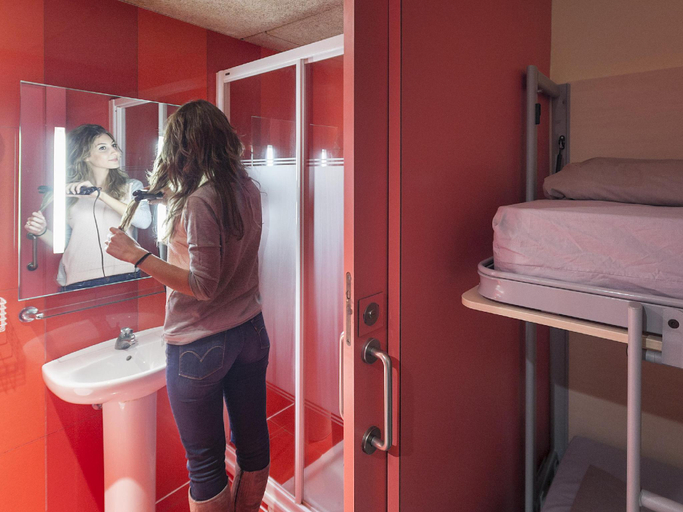 Bathroom 2, Barcelona Urbany Hostel, Barcelona