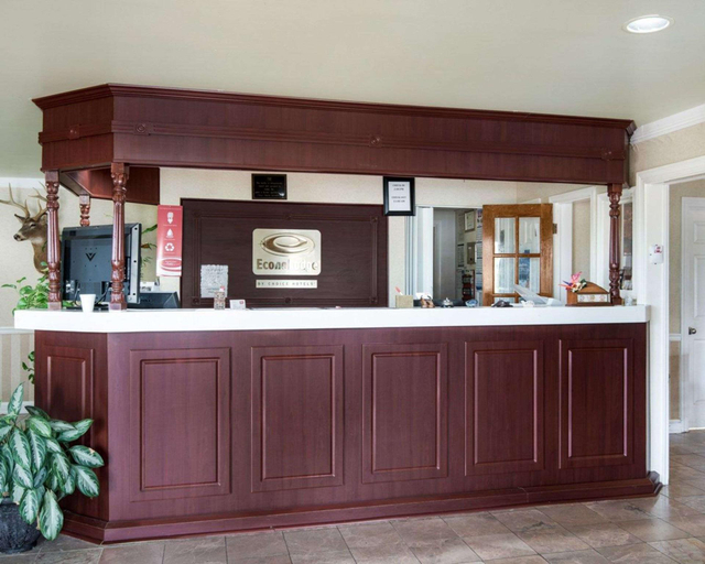 Public Area 2, Econo Lodge Princess Anne, Somerset