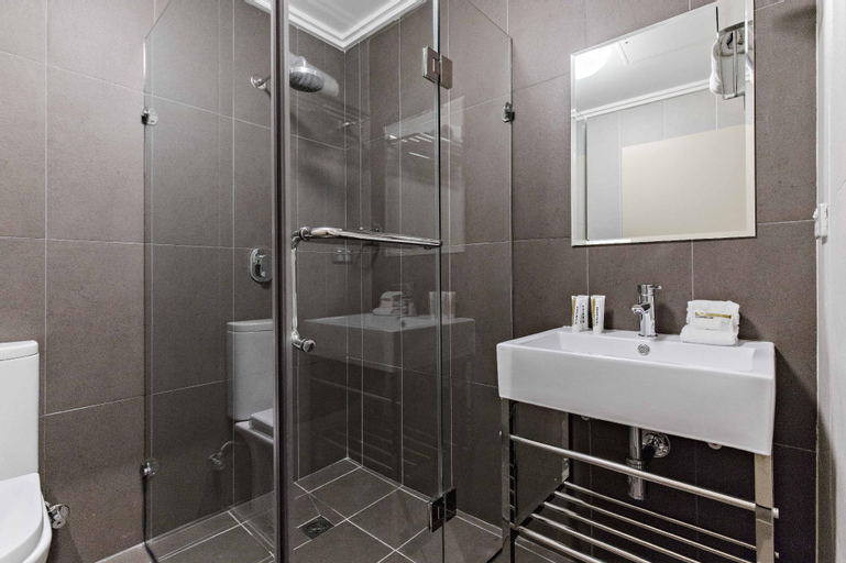 Bedroom 4, Hotel Diplomat, Sydney