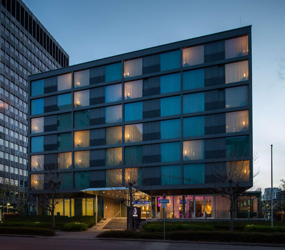 Exterior & Views 1, DoubleTree by Hilton Frankfurt Niederrad, Frankfurt am Main