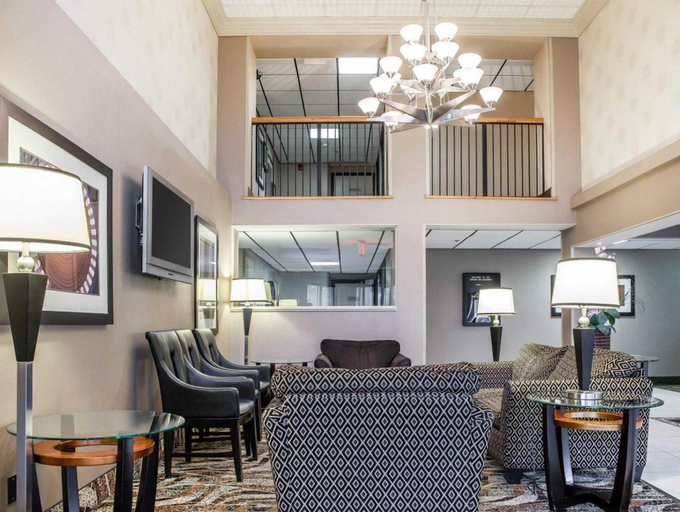 Public Area 3, Comfort Inn & Suites Alexandria West, Fairfax