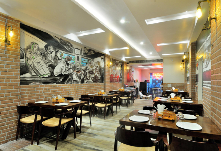 Food & Drinks 5, The Yuvraj by LIVIQ, Delhi