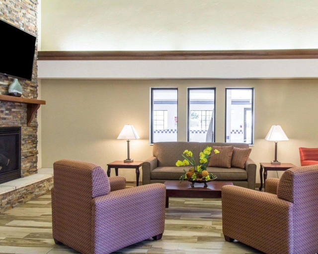 Public Area 3, Quality Inn & Suites Vail Valley, Eagle