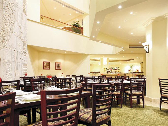 Food & Drinks 5, Movenpick Resort Taba, Taba