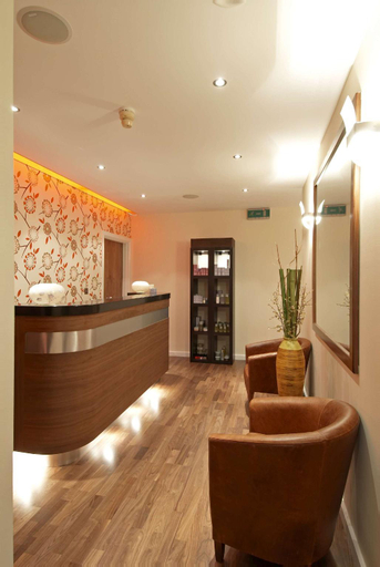 Public Area 4, Hilton Puckrup Hall Hotel & Golf Club, Tewkesbury, Gloucestershire