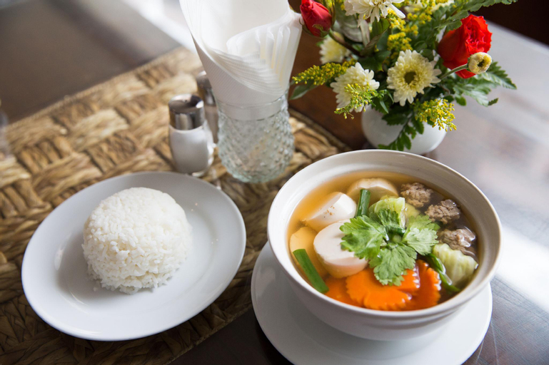Food & Drinks 7