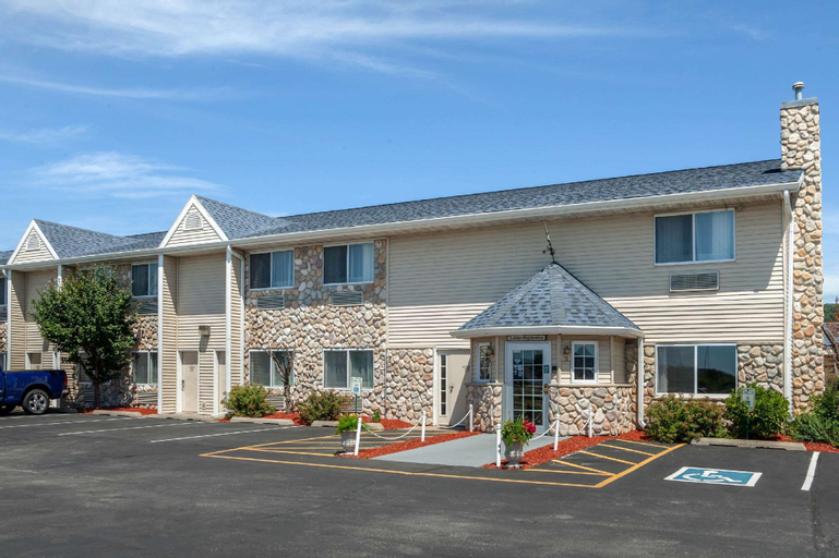 Quality Inn & Suites, Crawford