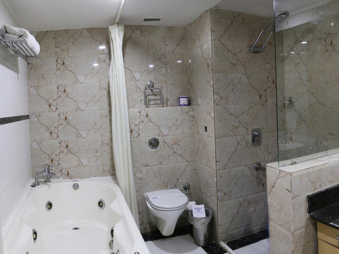 Bedroom 4, Dee Marks Hotel and Resorts, West