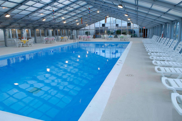 Sport & Beauty 2, DoubleTree by Hilton Libertyville - Mundelein, Lake