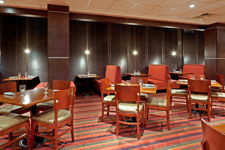 Food & Drinks 5, GARNER HOTEL TOTOWA by IHG, Passaic