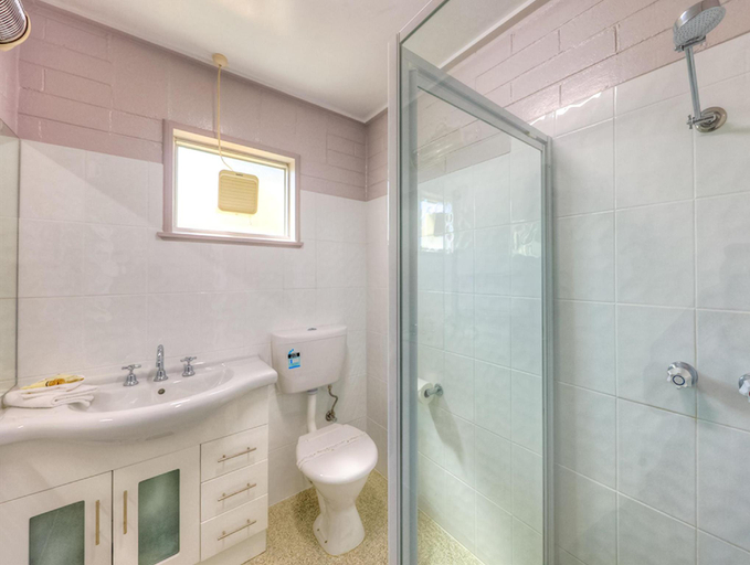 Bathroom 4, Best Western Burnie Murchison Lodge, Waratah/Wynyard - Pt A