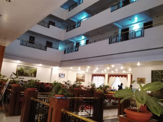 Public Area 4, The Capitol, Bangalore