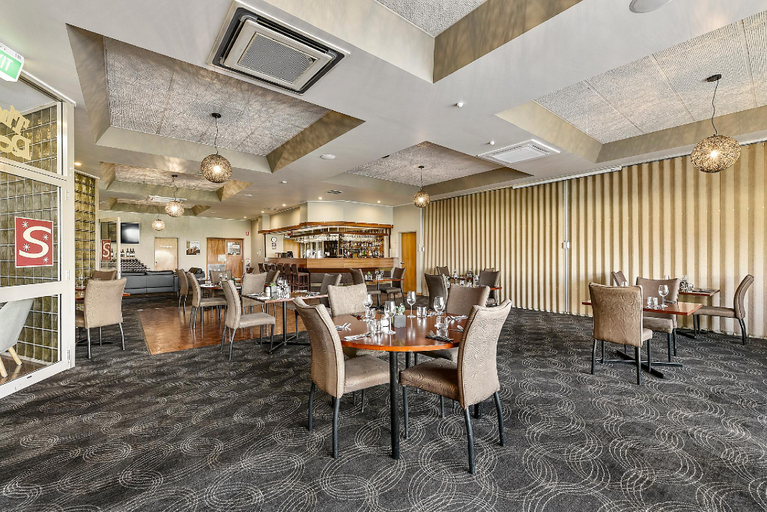 Food & Drinks 4, Southgate Motel, Mount Gambier