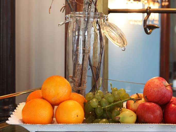 Food & Drinks 7