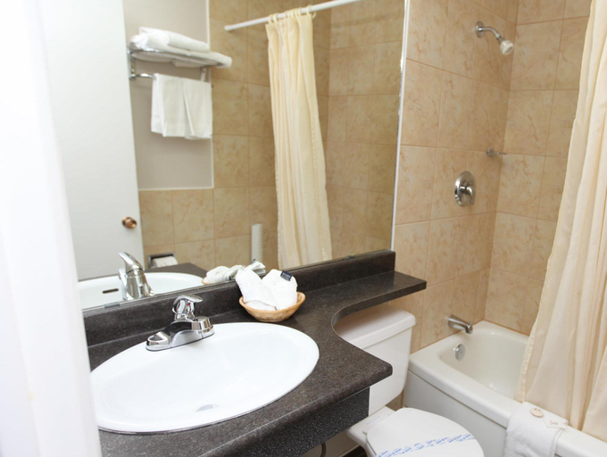 Bathroom 4, Canadas Best Value Inn Prince George, Fraser-Fort George