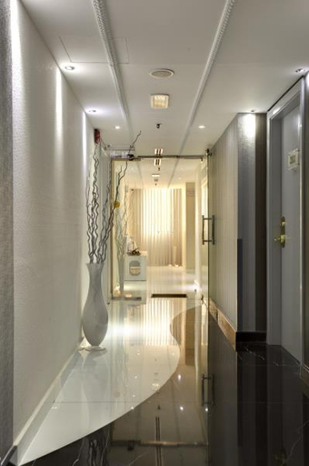 Public Area 2, Broadway, Dubai