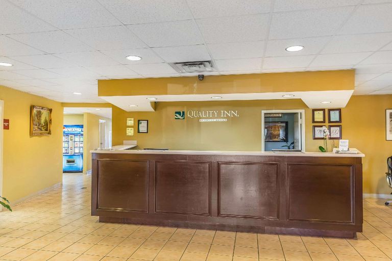 Public Area 2, Quality Inn Calera I-65 exit 231, Shelby