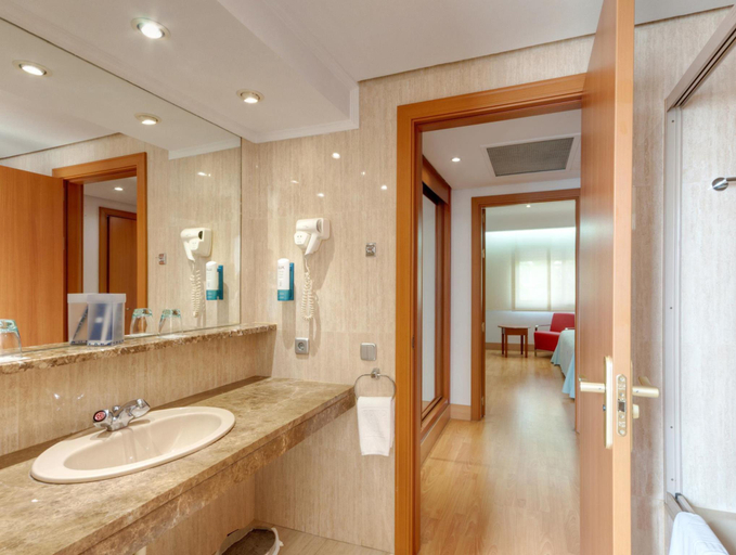 Bathroom 5, Madrid-Getafe Los Angeles Hotel, Madrid