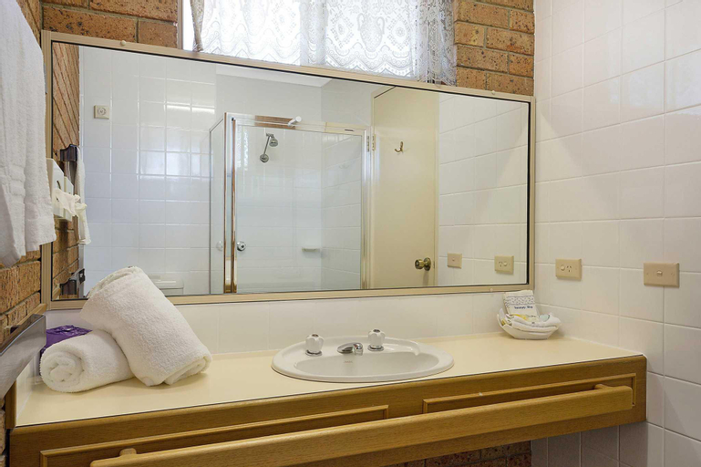 Bedroom 5, Comfort Inn Merimbula, Bega Valley