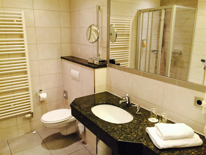 Bathroom 4, Best Western City-Hotel Braunschweig, Braunschweig