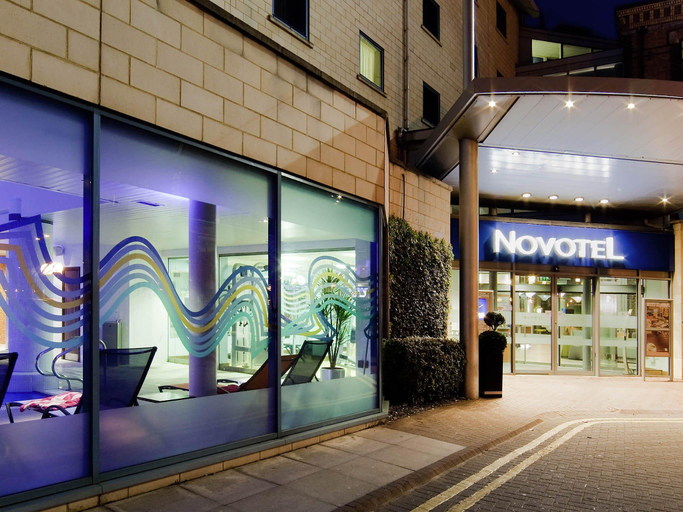 Public Area 5, Novotel Cardiff Centre, Cardiff