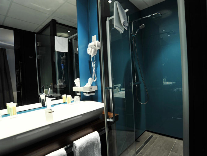 Bathroom 4, Fletcher Hotel Restaurant Parkstad-Zuid Limburg, Heerlen