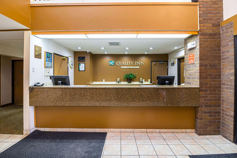 Public Area 3, Quality Inn St. Cloud West, Stearns