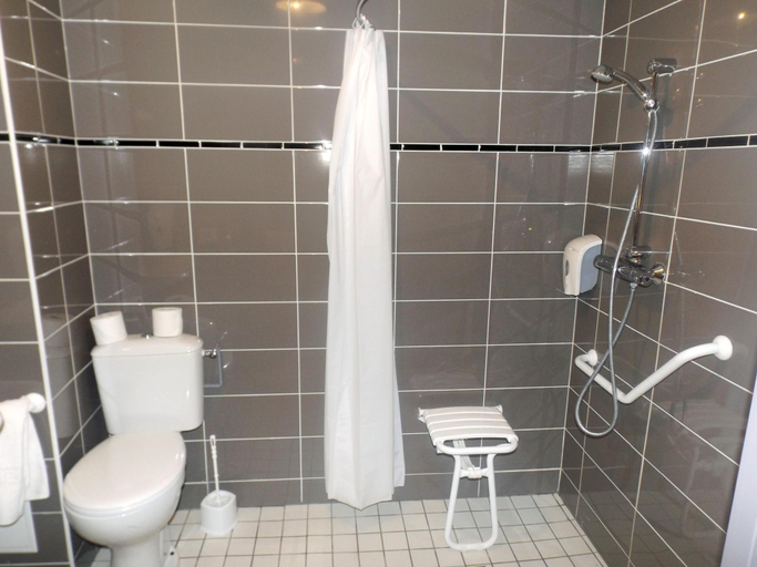 Bathroom 5, hotelF1 Longwy, Meurthe-et-Moselle