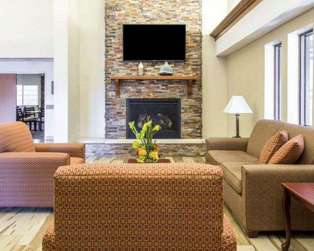 Public Area 3, Quality Inn & Suites Vail Valley, Eagle