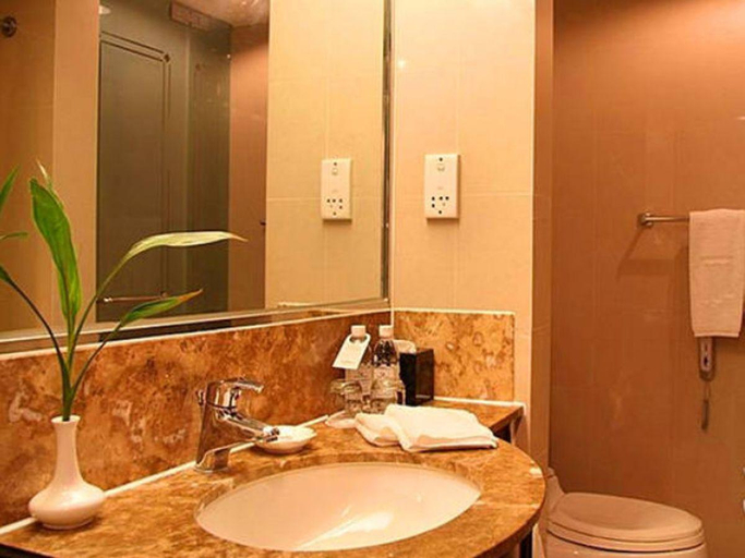 Bathroom 5, Jin Jiang Cypress Hotel, Shanghai